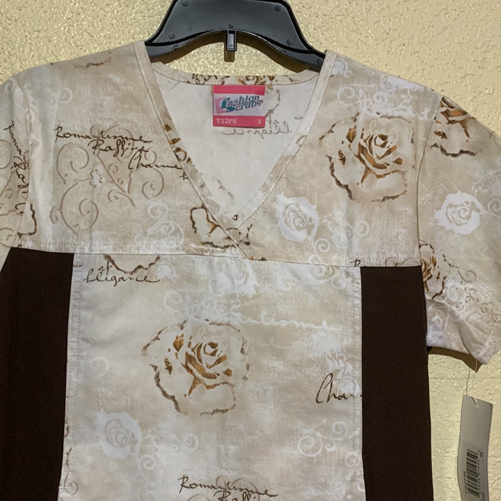 Nurse Scrub Top Brown Cream Floral  NWT by Miami Uniforms S Pullover Pockets - Picture 3 of 14